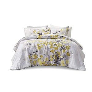 lot 1253 image: Comfort Spaces Cozy Comforter with Complete Sheet Set with Side Pocket, All Season Cover, Matching Shams