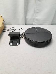lot 1256 image: Roborock E4 Robot Vacuum Cleaner