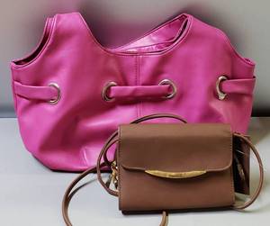 lot 204 image: Large & Small Purses
