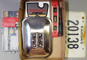 lot 207 image: Garage Lot #3