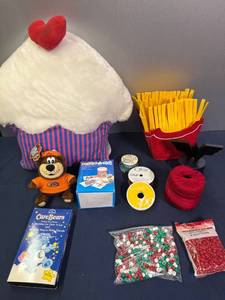 lot 305 image: Craft Materials & Childrens Items