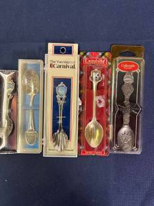 lot 404 image: Collectors Spoons