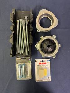 lot 413 image: Garage Items