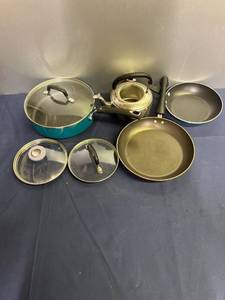 lot 432 image: Cooking Pots & Pans
