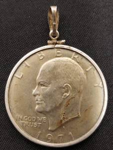 lot 51 image: 1971D Eisenhower 1 Dollar Coin, (Was made to wear on a necklace)