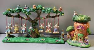 lot 52 image: Easter Dcor - 14x5x3x9  6x4x7.5