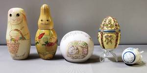 lot 53 image: Easter Decor, Including Nesting Bunnies