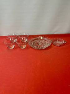 lot 339 image: Glassware - Lot 4