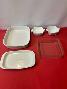 lot 341 image: Casserole Dishes & Glassware
