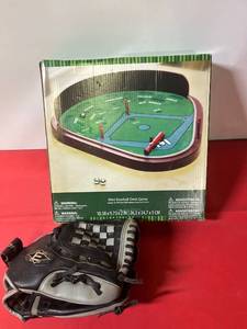 lot 352 image: Baseball Desk Game & Youth Mitt