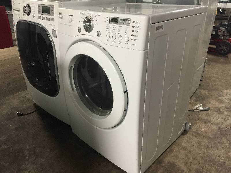 lot 8751 image: LG DLE3777W 27 Inch Electric Dryer