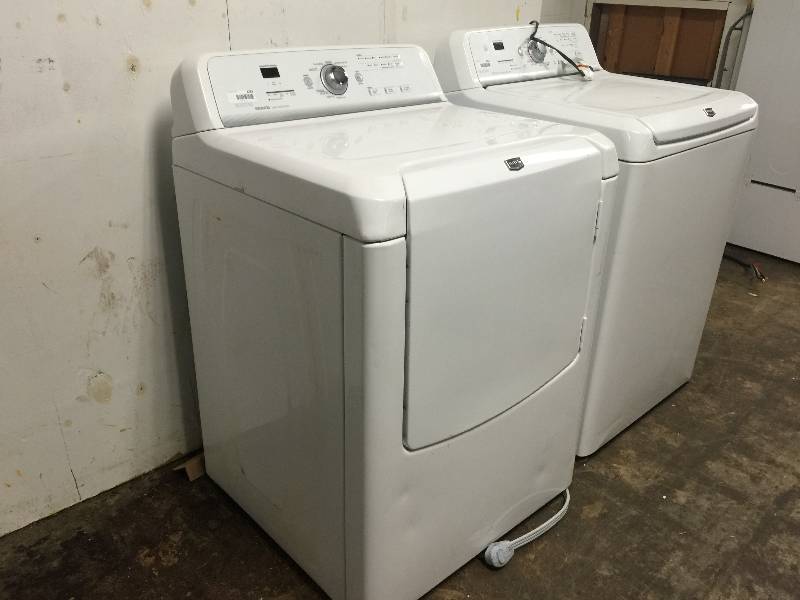 lot 8753 image: Maytag Bravos Series White Electric Dryer with 7.3 cu ft SUPER CAPACITY