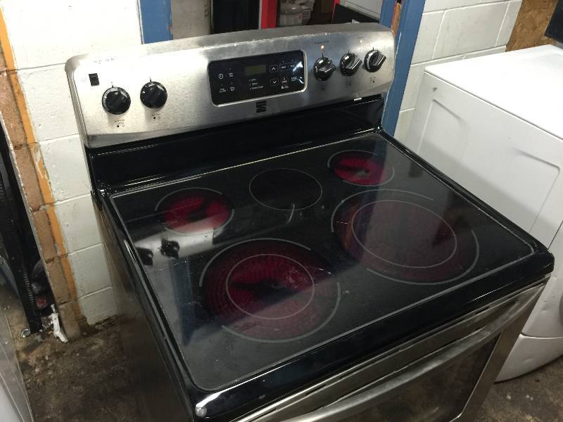 lot 67 image: Kenmore 5.4 cu. ft. Electric Range