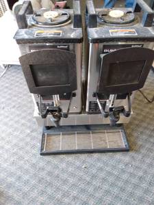 lot 1474 image: Bunn Dual Soft Heat SH Portable Server Docking System