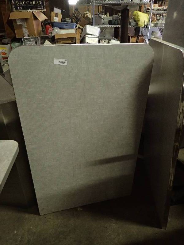 lot 594 image: 48x30 Wall Mounted Booth Table