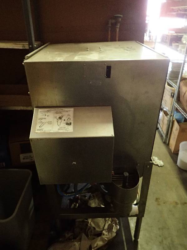 lot 620 image: Acromatic II Dishwasher