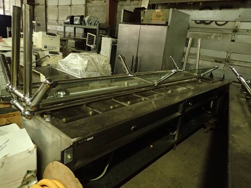 lot 638 image: 8 Well Heated Commercial Buffet Line w Drop In Ice Well