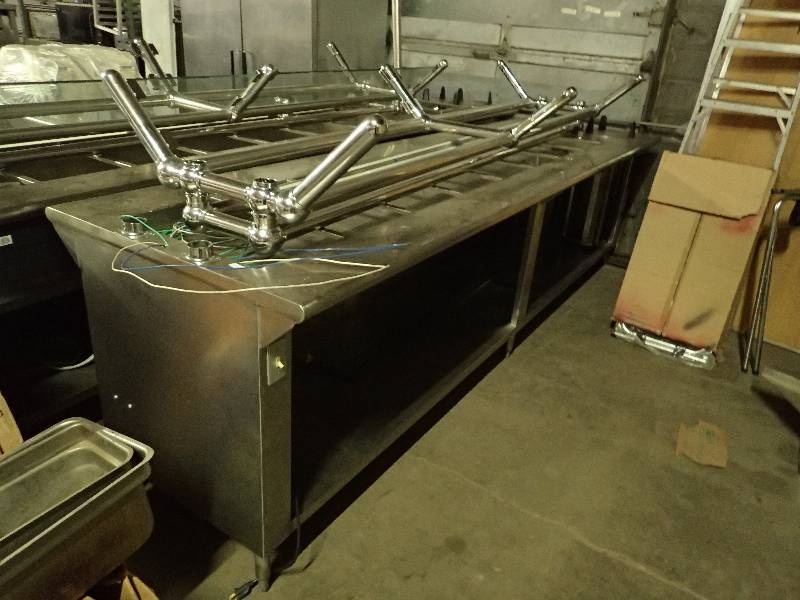 lot 637 image: 8 Well Commercial Buffet Line w Stainless Dish Plate Inserts