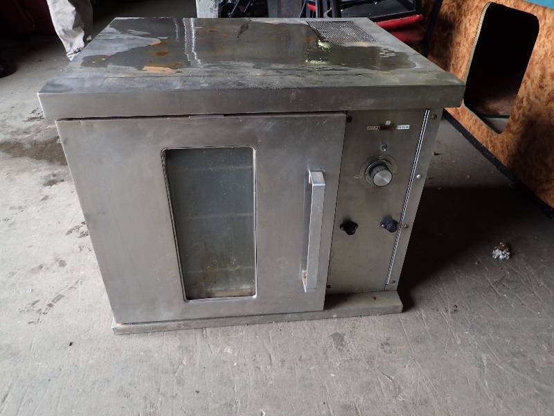 lot 666 image: Half Size Single Commercial Electric Convection Oven