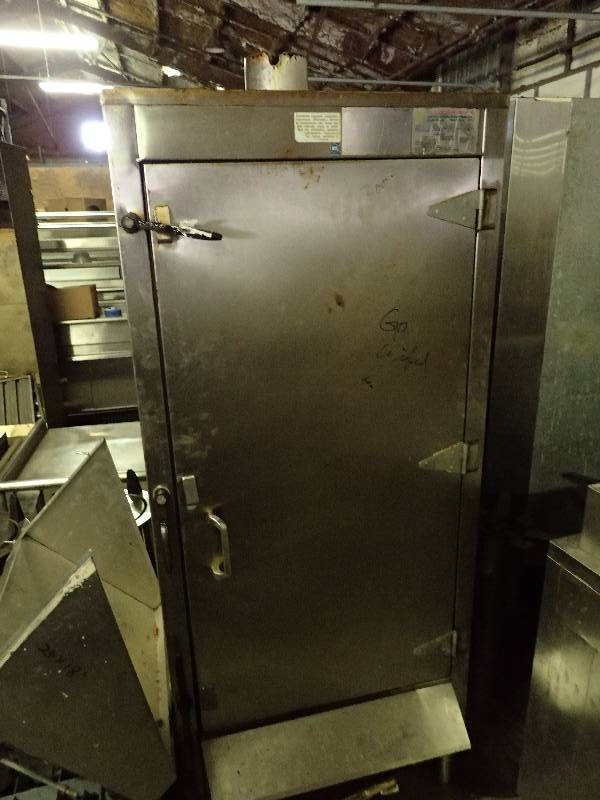lot 679 image: Century Kitchen Equipment Stainless Natural Gas Smoker