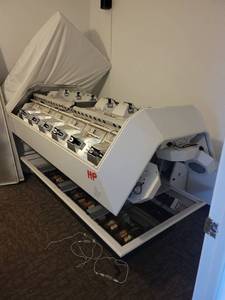 lot 3508 image: Dissasembled Tanning Bed (HP)