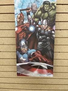 lot 60408 image: avengers wall hanging