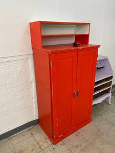 lot 60419 image: vintage red cabinet with shelf