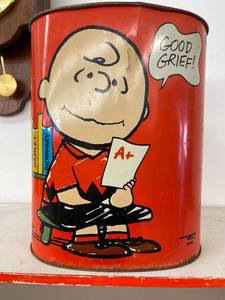 lot 60431 image: 1969 Charlie Brown  snoopy metal trash can