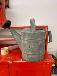 lot 60432 image: galvanized water can