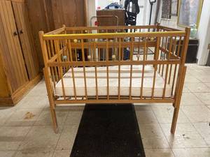 lot 60446 image: vintage port-a-crib baby bed