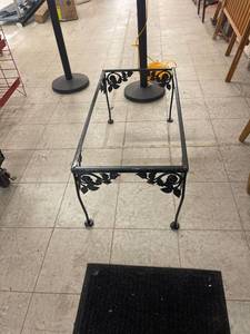 lot 60450 image: metal table base