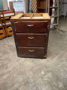 lot 60457 image: vintage wood cabinet without top