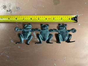 lot 60510 image: metal frogs