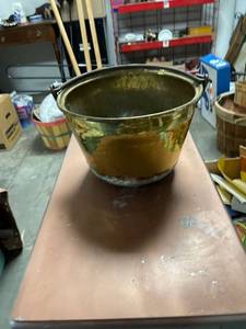 lot 60515 image: 11 inch brass planter