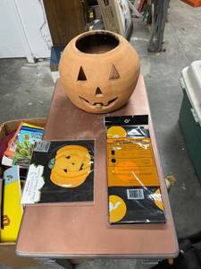 lot 60565 image: jack-o-lantern tablecloth and coasters
