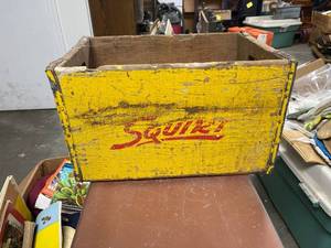 lot 60572 image: squirt wood box