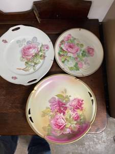 lot 60590 image: 3 decorative plates