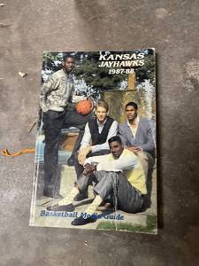 lot 60600 image: Kansas Jayhawks 1987-1988