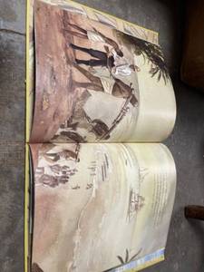 lot 60602 image: circle unbroken book