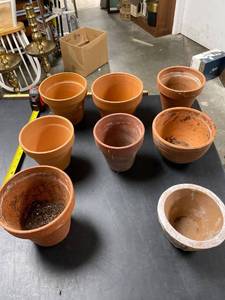 lot 60644 image: lot of flower pots
