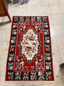 lot 60656 image: 3x5 rug
