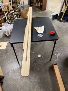 lot 60670 image: unopened Tara easel