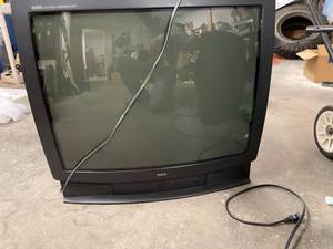 lot 60674 image: rca tv