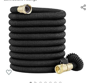 lot 52697 image: Expandable, Flexible Garden Hose with accessories