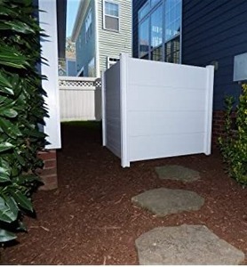 lot 2605 image: Zippity Outdoor Products Premium Vinyl Privacy Screen 48x48 White