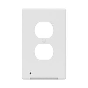 lot 69166 image: GLOCOVER 1-Gang Duplex Plastic Wall Plate with Built-in Nightlight - White