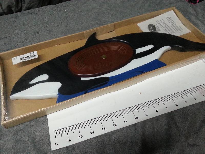 lot 1017 image: Killer Whale table candy basket decor.  Heres the deal on this new in the package counter decoration.