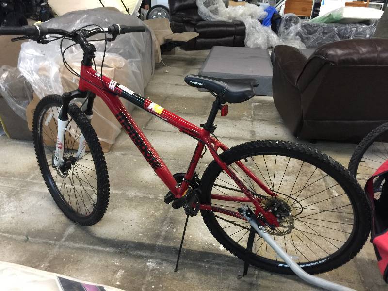lot 1126 image: Mongoose 29 Mens Banish Bike