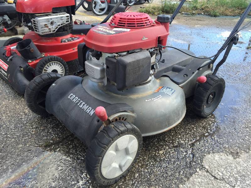 lot 1135 image: Craftsman 21 in. Deck Rear Bag Rear Propelled Lawn Mower