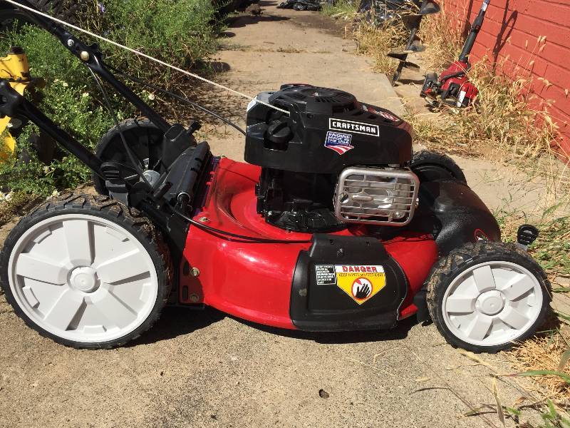 lot 1134 image: Craftsman 7.25 Engine Torque Just Check & Add Front Wheel Drive Mower